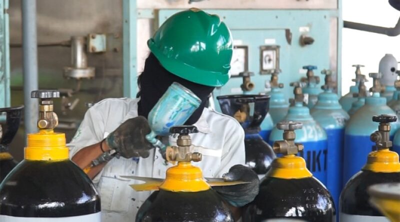 IPO SBMA produk dan bidang usaha