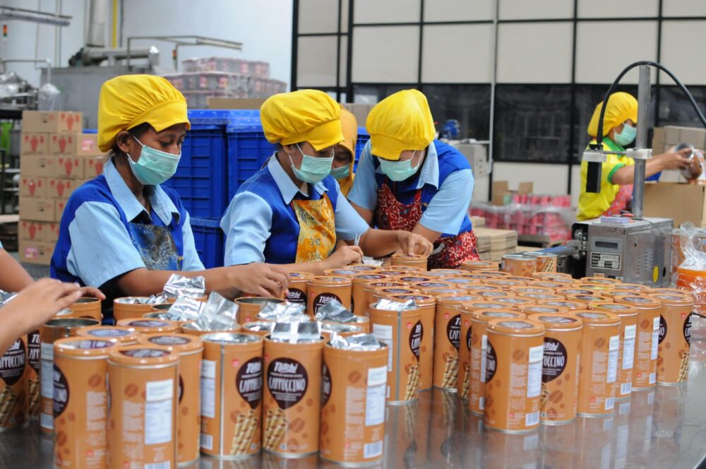 Harga Saham TAYS