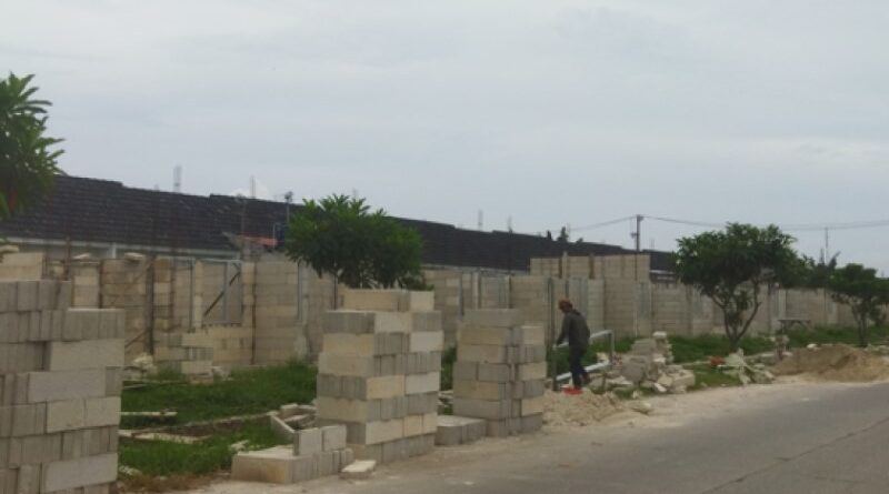 Hashim Pimpin Tinjau Lokasi Proyek Rumah MBR di Kawasan Lippo