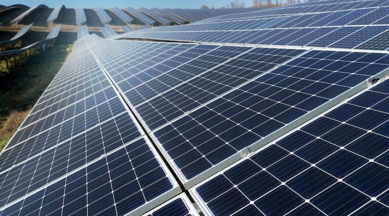 panel surya plts