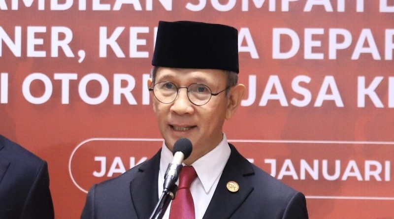 Kepala OJK Mahendra Siregar
